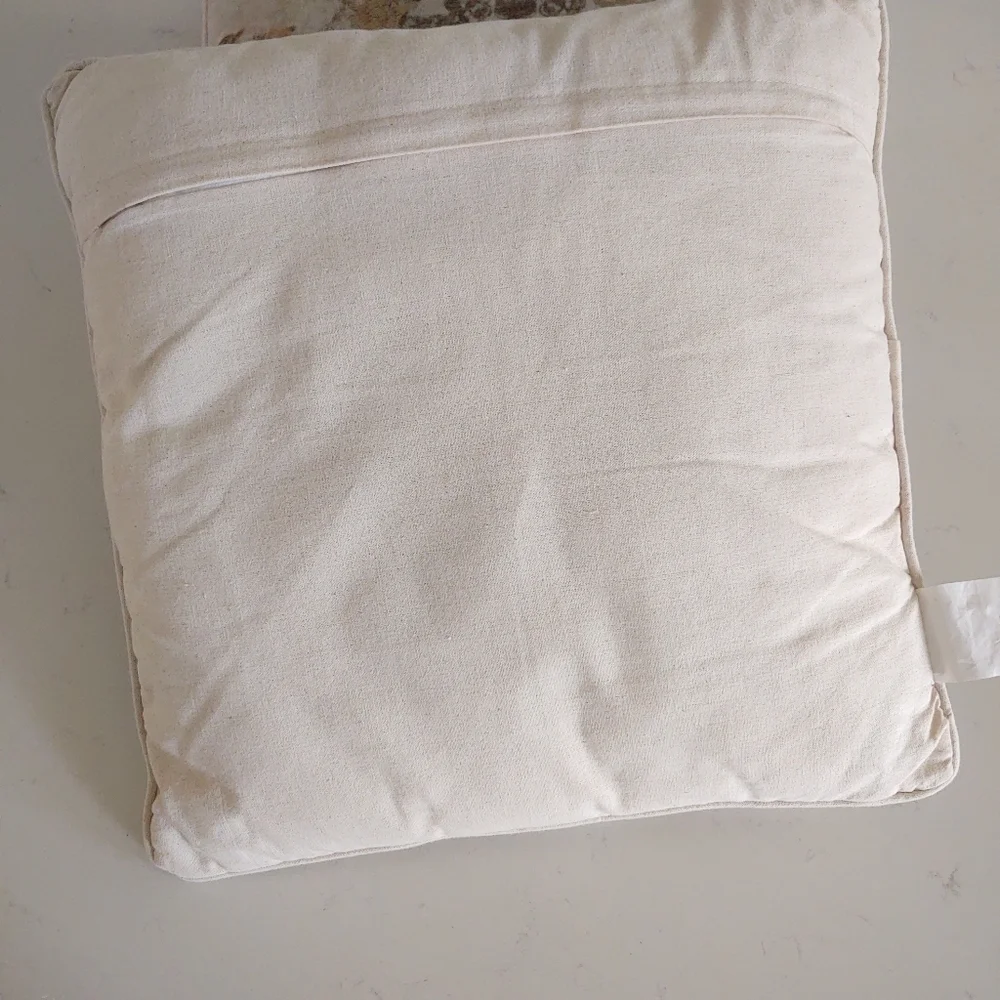 OLIVER Gal White Gold Diamonds Throw Pillows